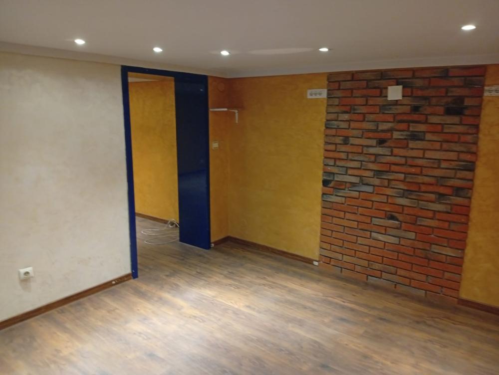 Slika 2 - Prometna ulica u blizini centra i Čaira,  Lokal na prodaju, 70m2, 150.000€